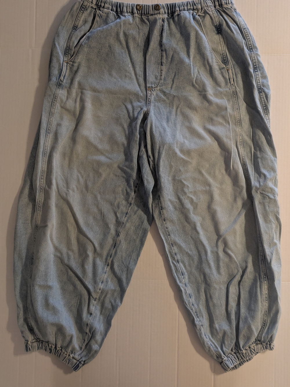 Women's Elastic Hem Light Blue Denim Pants- Size 30 (w/ elastic stretch)